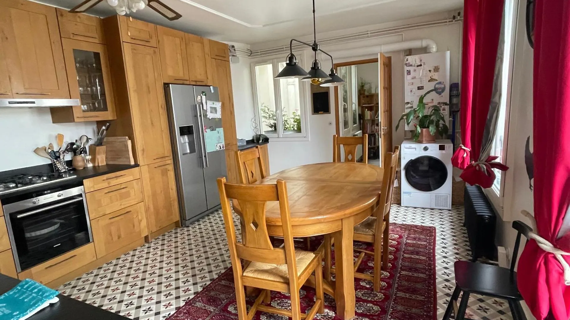Grand Familial Parisien, Avec Balcon Et Parking Apartment